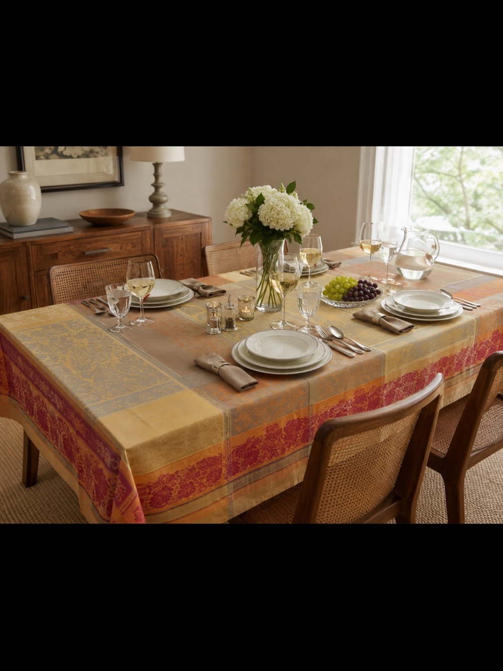 Williams-Sonoma Antique Floral tablecloth linen blend 70 x 108” Russian loomed